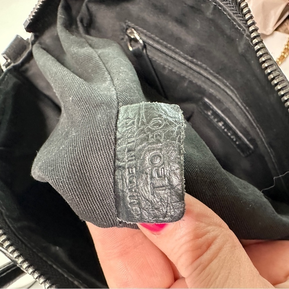 Vintage Givenchy Black Leather Croc Embossed Antigona Bag - Picture 11 of 14